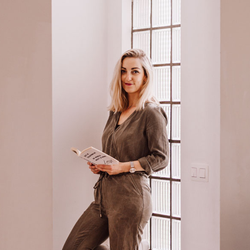 over mij esmee koppen